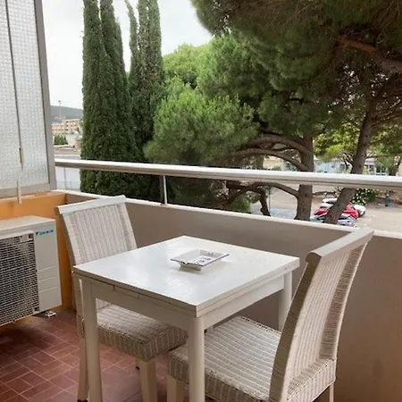 Climatise Avec Terrasse - Centre - Fr-1-308-201 * Le Lavandou